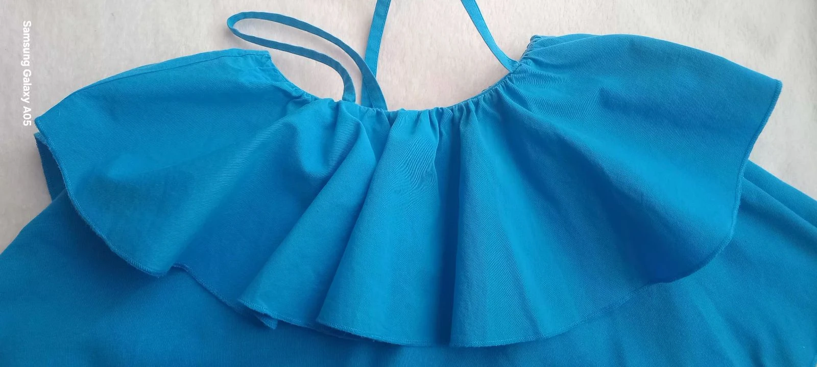 Top cropped azul raro - 100% algodão, com babados – photo 2